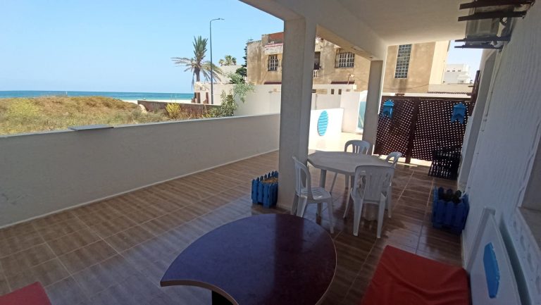 Rdc s3 avec vue mer et terrase &agrave; kantaoui