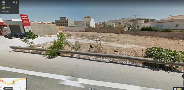 Magnifique terrain &agrave; jardin el menzah 1 sur x20