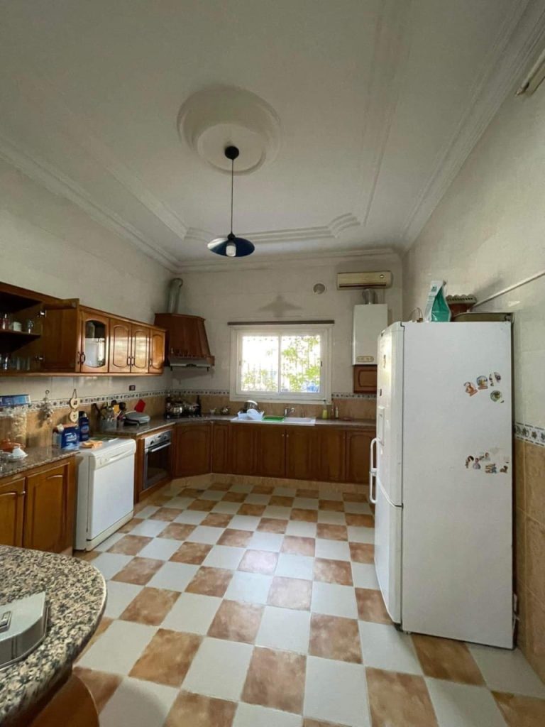 Villa rdc et cave &agrave; sahloul3 pr&ecirc;te &agrave; habiter