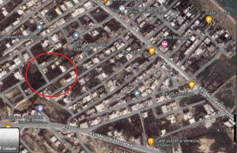 Terrain &agrave; raoued plage