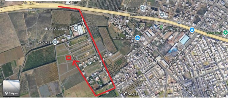 Terrain cl&ocirc;tur&eacute; de 423 m2 &agrave; boumhel el bassatine