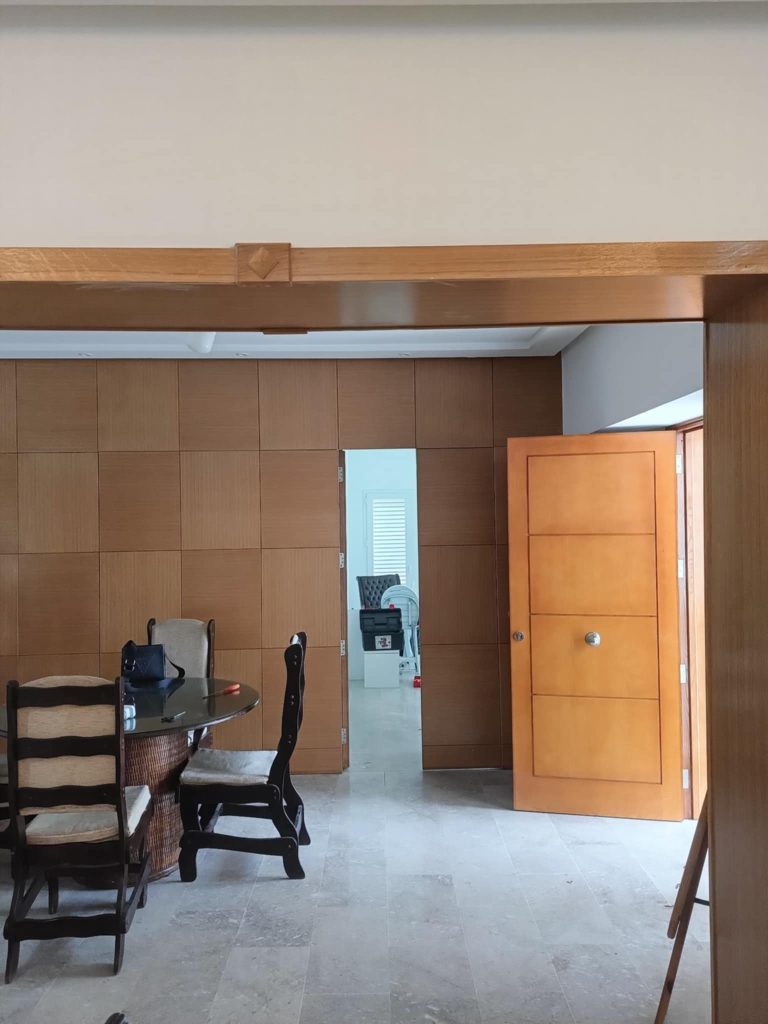 Une maison sur deux niveaux ind&eacute;pendant