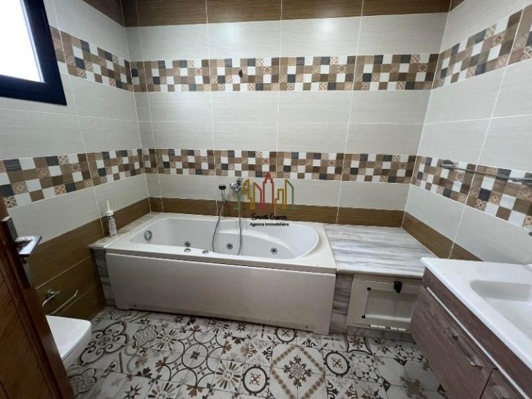 V374 villa fariha