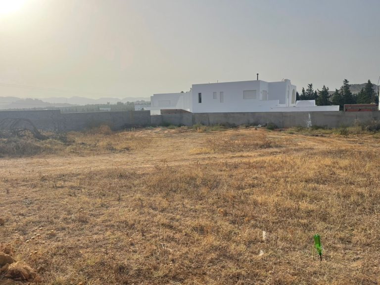 Terrain a monchar hammamet