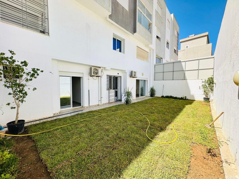 Appartement s2 avec jardin &agrave; la marsa
