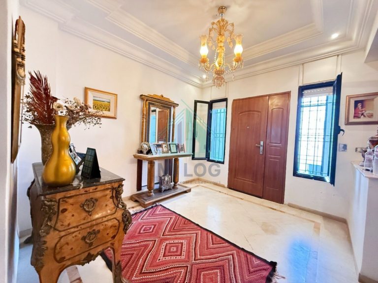 Duplex de 207 m &agrave; aouina
