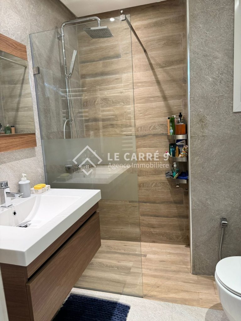 S4 &agrave; l'aouina cit&eacute; les palmeraies