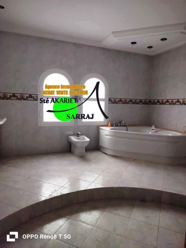 Spacieux panthouse s5 avenue yasser arafat sahloul