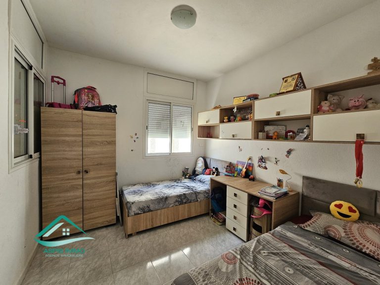 Vt940 maison 150 m2 &agrave; cit&eacute; el bost&egrave;ne
