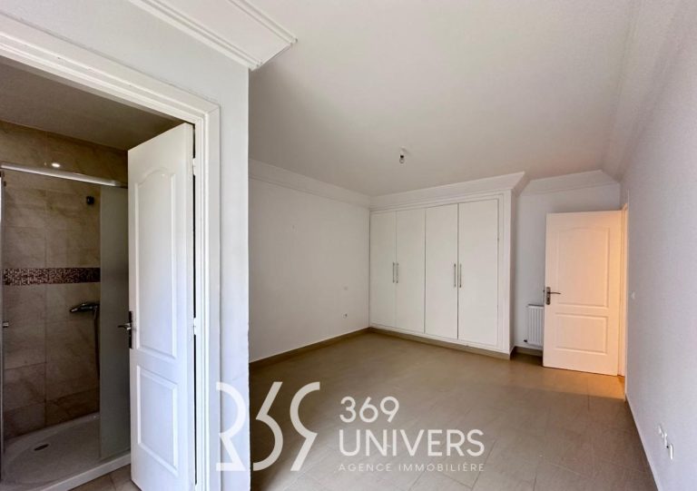Appartement avec jardin &agrave; la marsa ref sh028