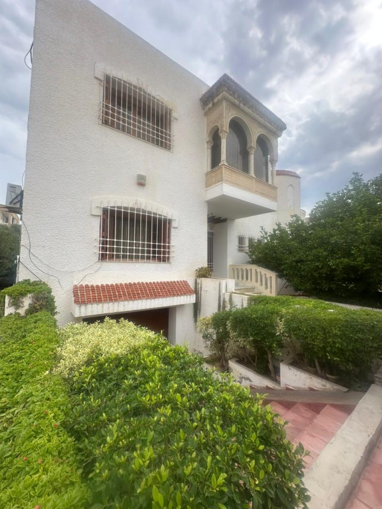 Une villa de maitre &agrave; menzah 5