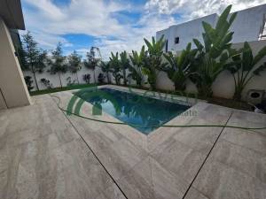 Un triplex en s5 avec piscine la ref277a