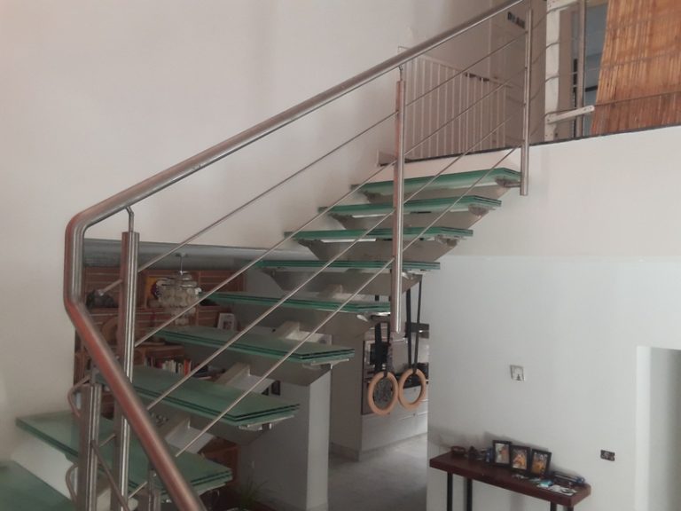 Villa moderne enti&egrave;rement renov&eacute;e