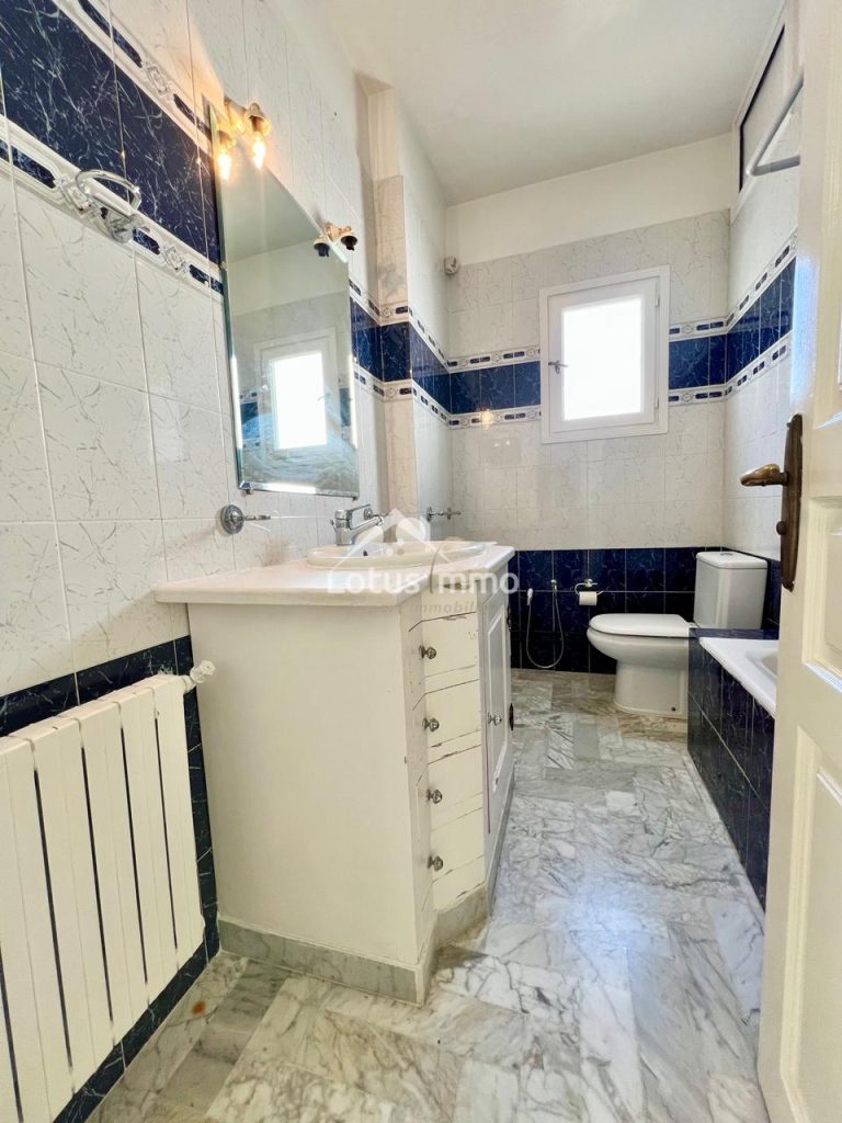 Appartement s4 &agrave; ennasr 1