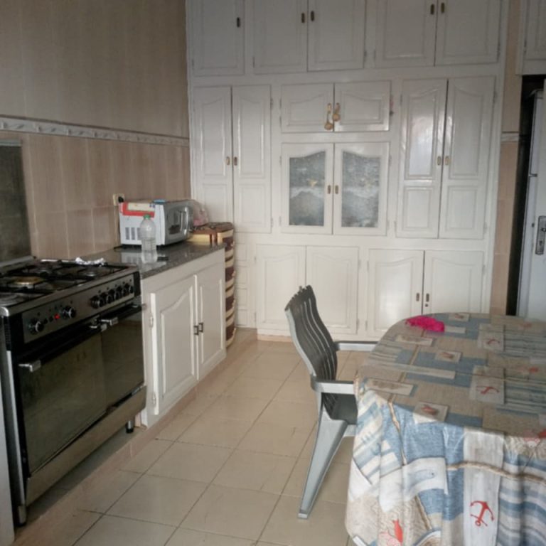 Un villa s plus 3 &agrave; el yasminette ben arous