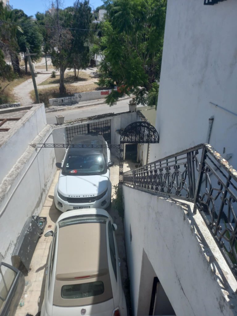 Vend villa 2 &eacute;tages s&eacute;par&eacute;