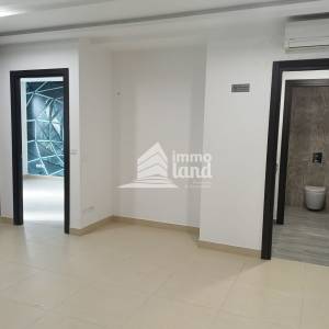 Bureau s2 de 74m2 borj louzir ariana