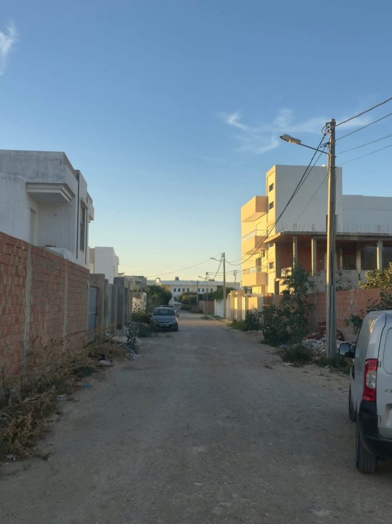 Terrain de 496 m a khezama sousse
