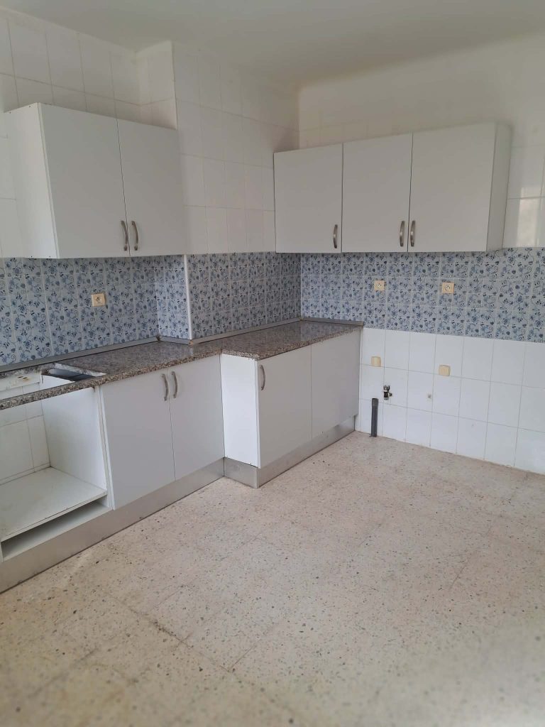 Villa 382 m2 &agrave; raoued