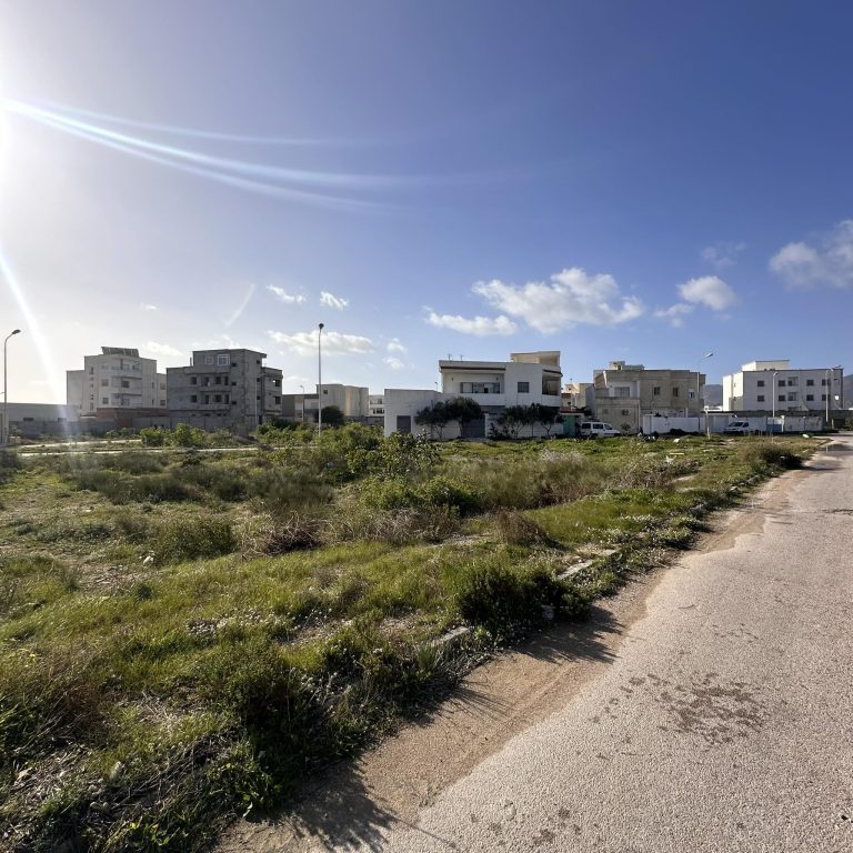 Terrain de 631 m2 double fa&ccedil;ade