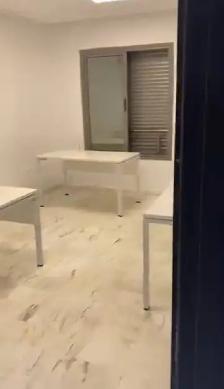 Bureau h2 1er &eacute;tage au belv&eacute;d&egrave;re