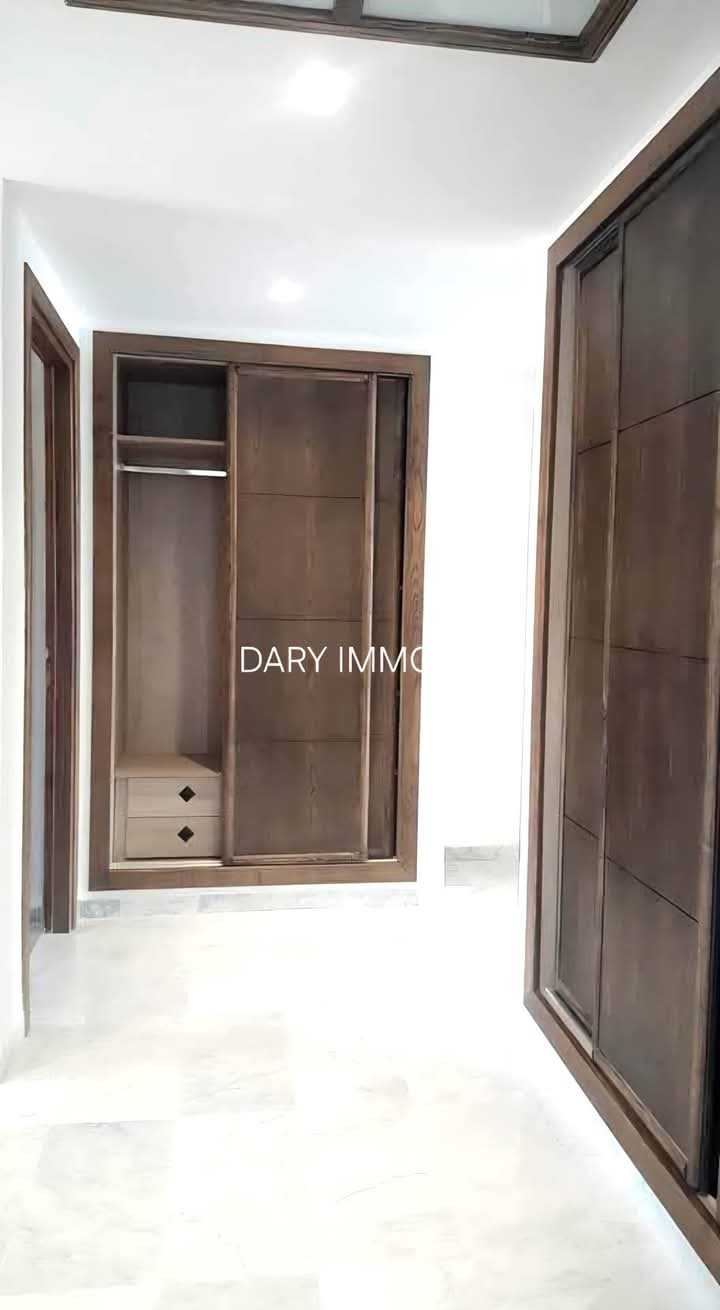 Appartement s4 penthouse luxueux &agrave; ennasr 2