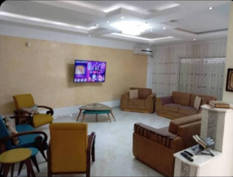 Immeuble magnifique &agrave; cit&eacute; al jalaa 2