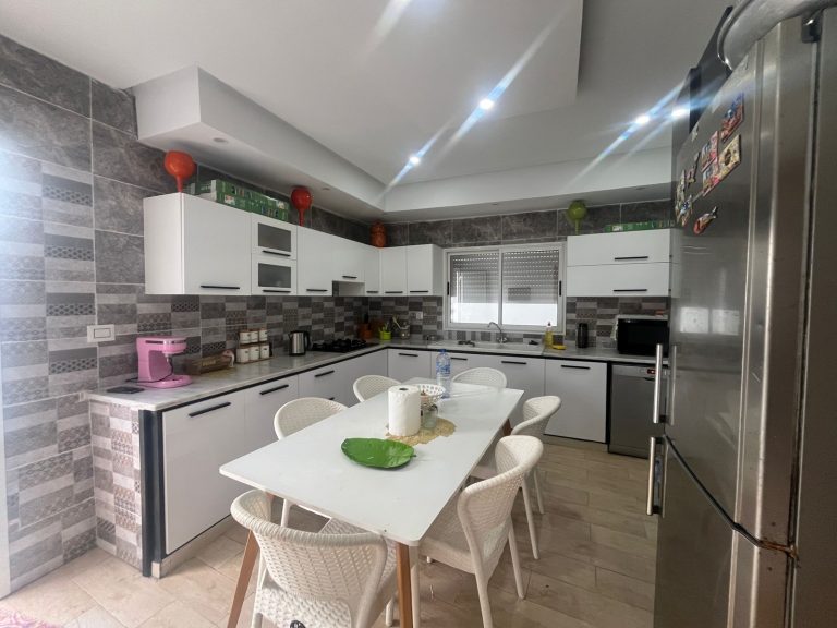 Maison ind&eacute;pendante a hammamet zone villa verdi