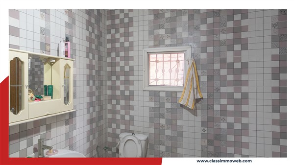 Maison de 150 m2 sur 240 m2 pour 150 md