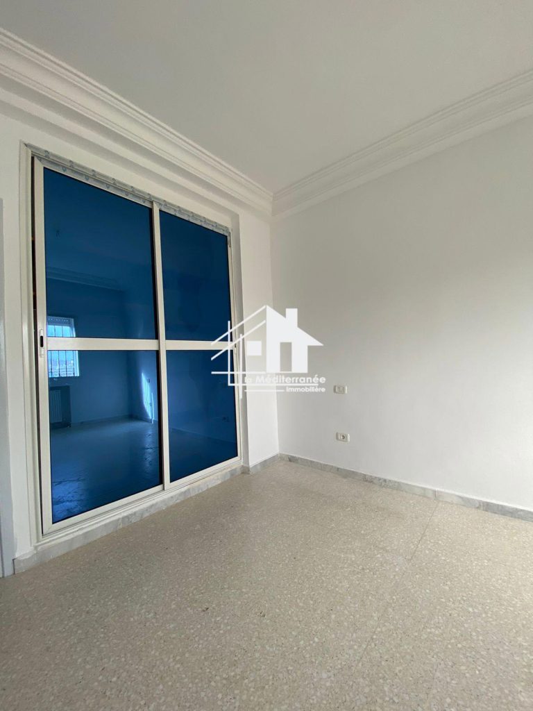 Appartement s2 rdc &agrave; bayrem etounsi