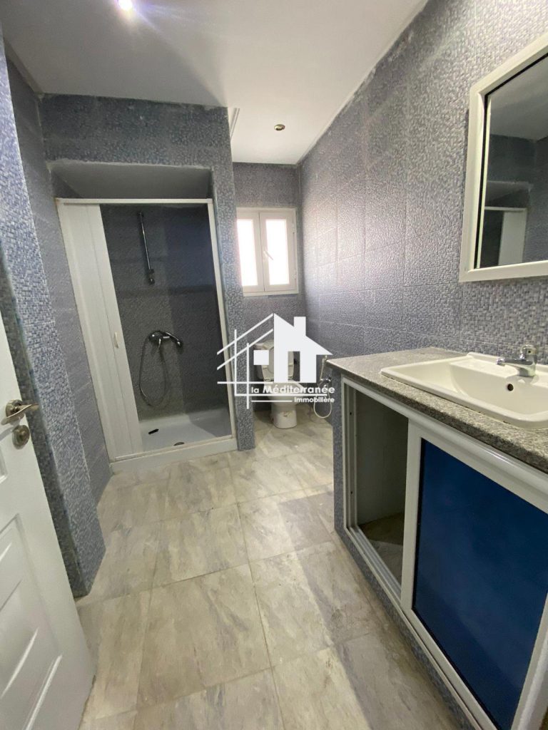 Appartement s2 rdc &agrave; bayrem etounsi