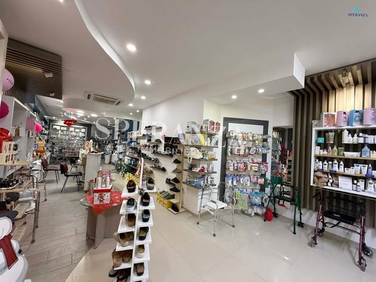 E fond commerce para