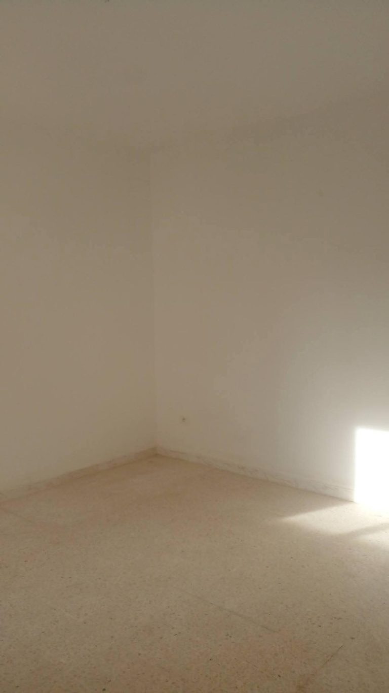 Appartement au mourouj cinque