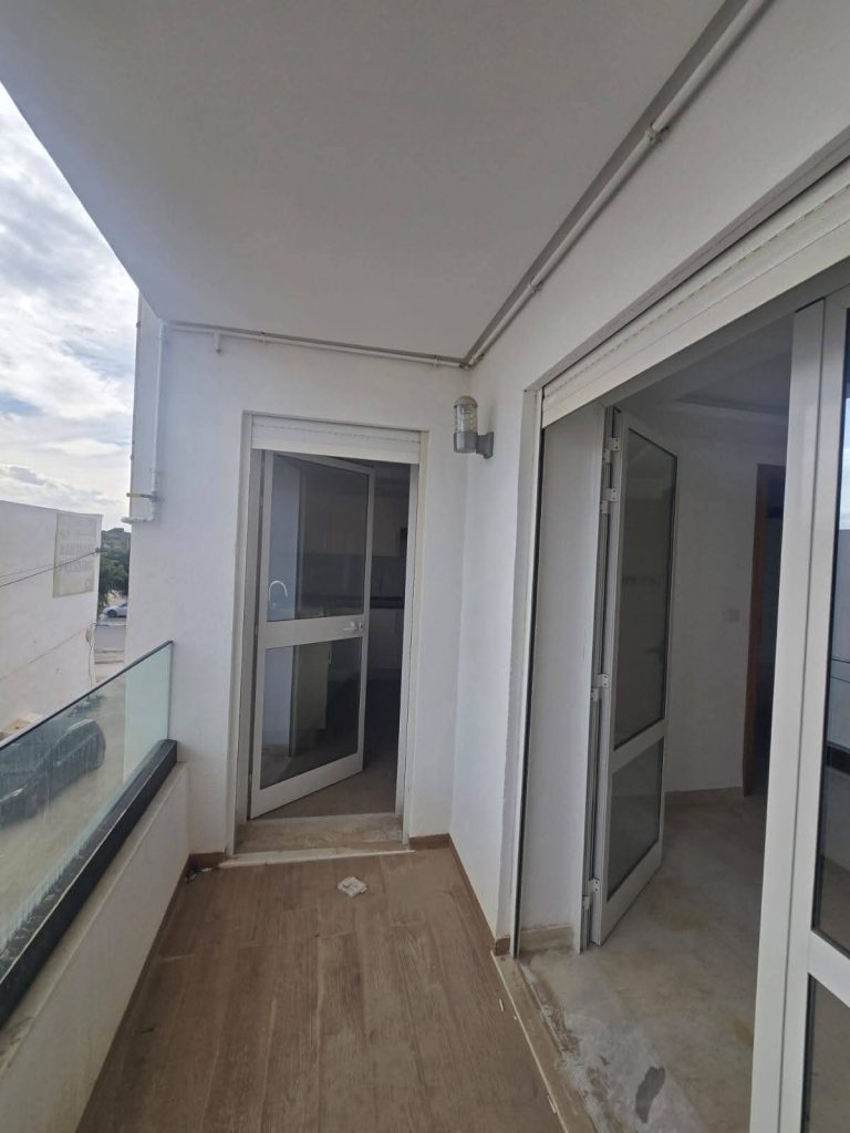 Appartement s3 kantaoui &agrave;2&eacute;me position de la plage