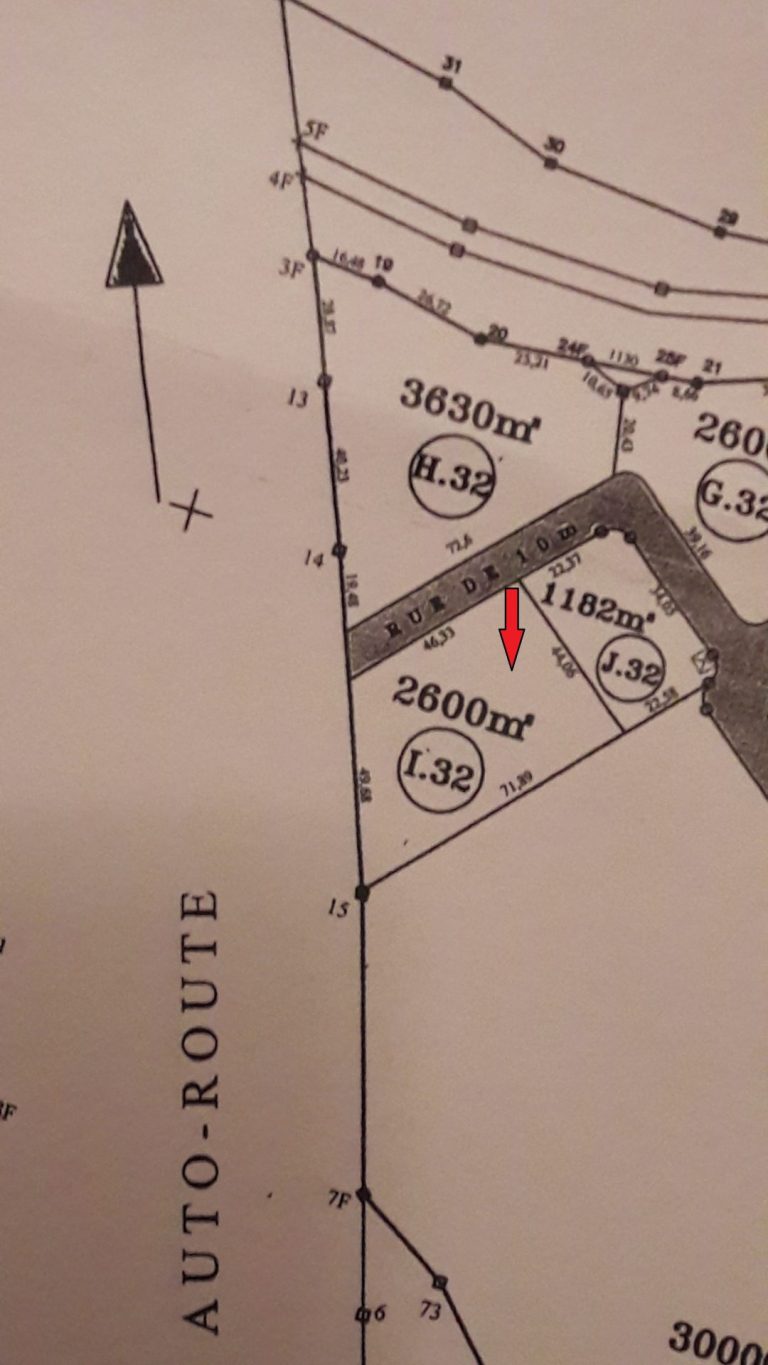 Un lot de terrain autoroute tunis bizerte