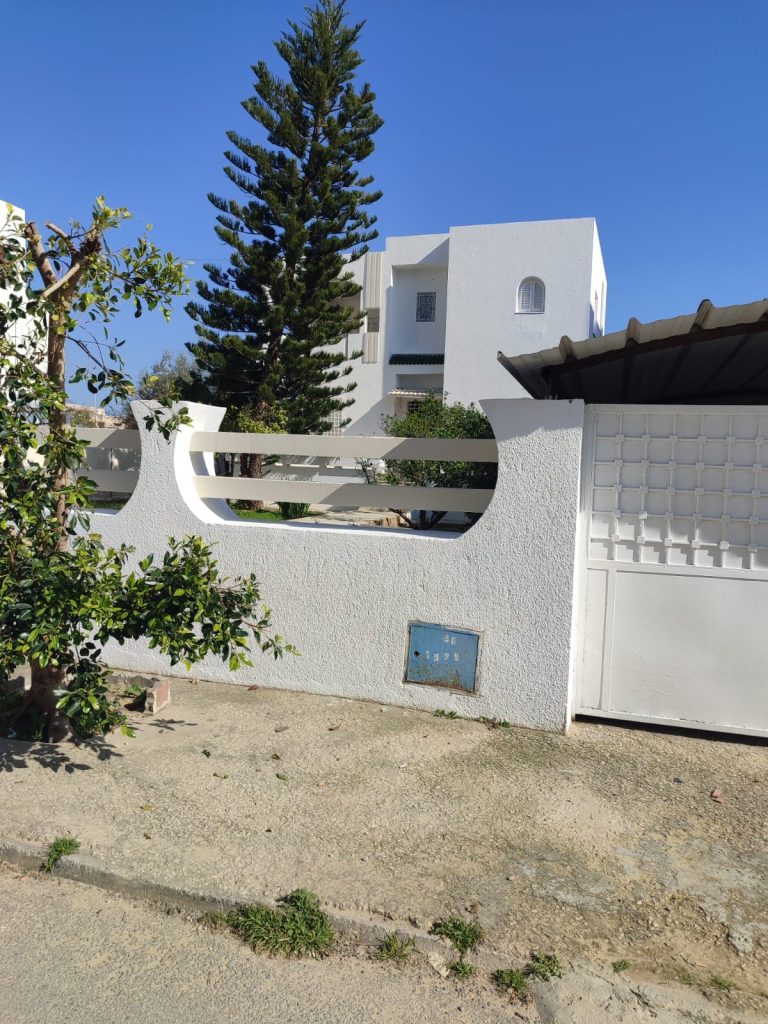 Superbe villa bon emplacement