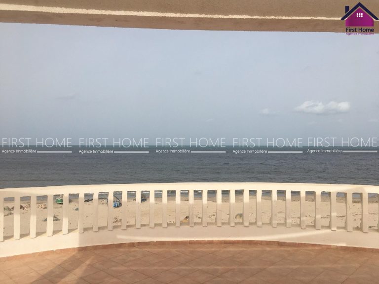 Villa pied dand l'eau