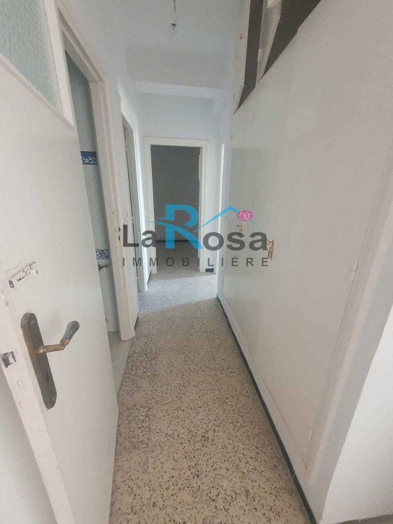 Un vaste appartement s3 &agrave; manar2