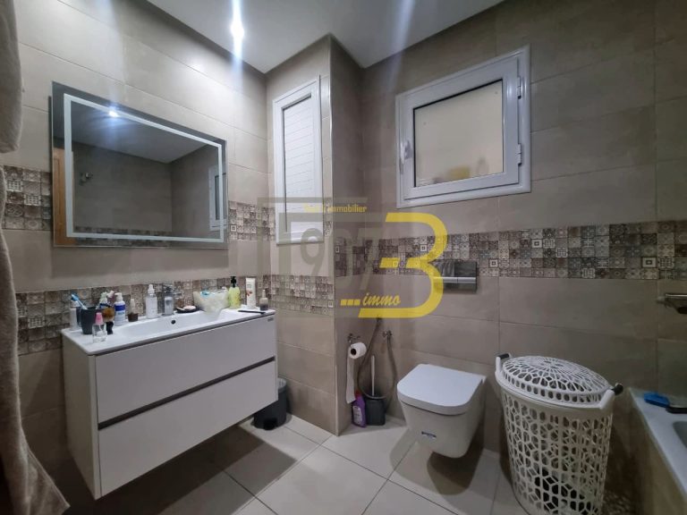 Un appartement s2 &agrave; cit&eacute; ennasr