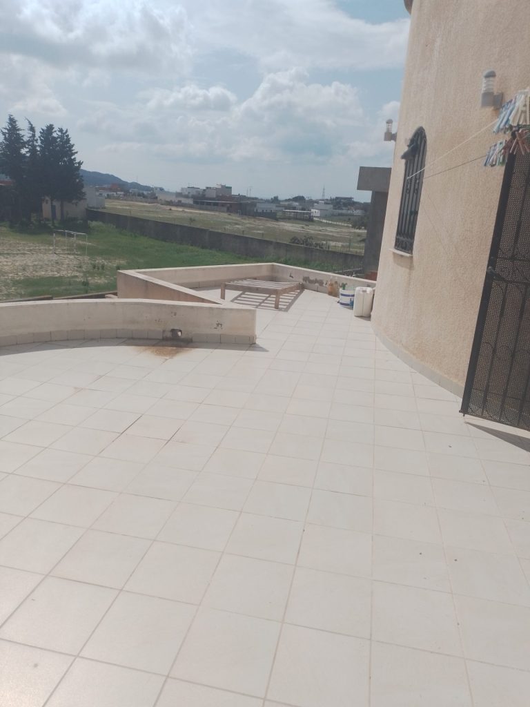 Ind&eacute;pendante maison spacieuse hammamet