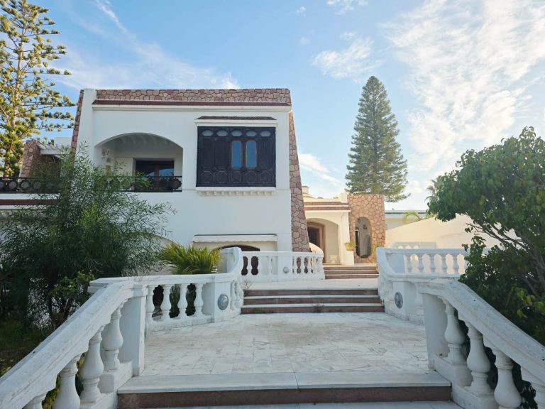 Villa de luxe avec piscine kantoui sousse