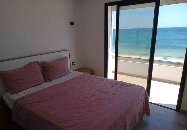 Appartement vue de mer &agrave; k&eacute;libia