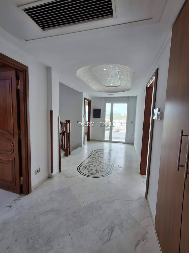 Villa lumineuse &agrave; el menzah9c