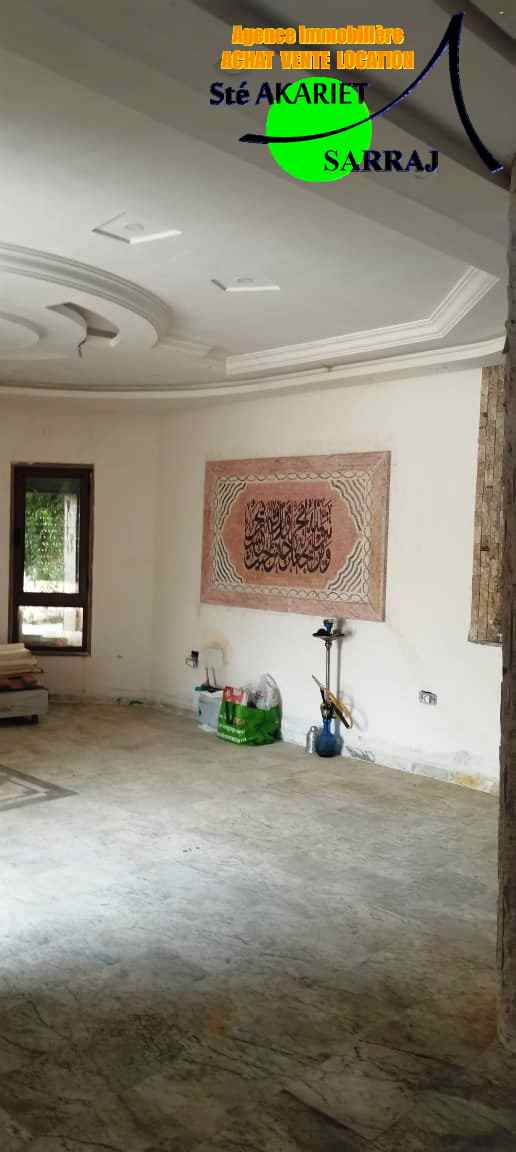 Villa 297m &agrave; hammem sousse pas loin de meublatex