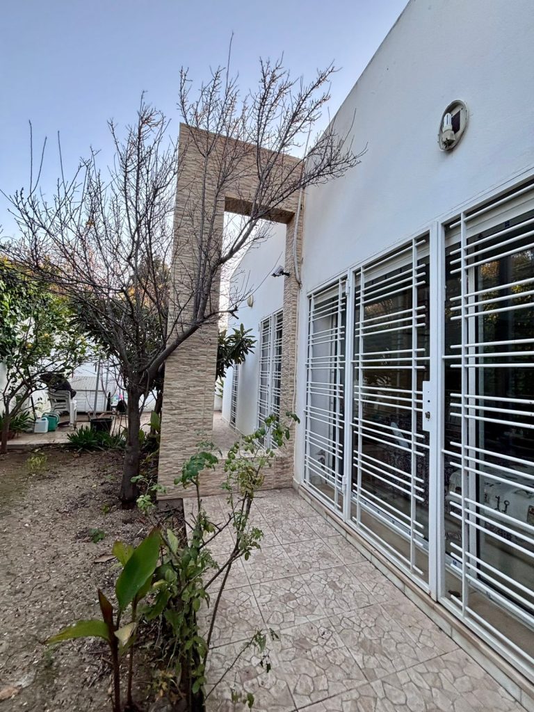 751551 20260427 131206 768x1024