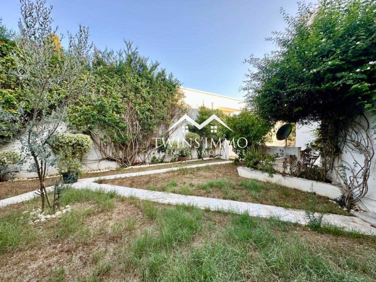 Villa de 327 m2 &agrave; la marsa