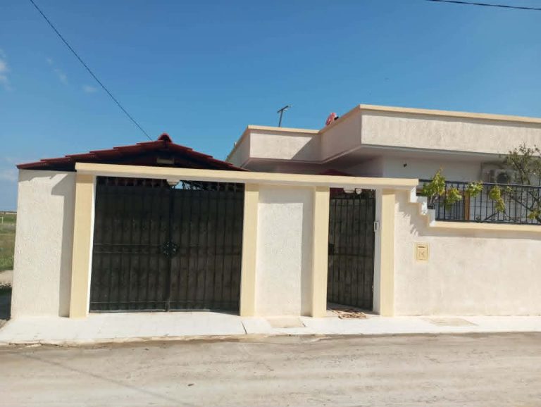 Av villa pas loin de la mer &agrave; hammamet sud