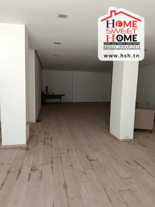 Local commercial fedra &agrave; ennaser