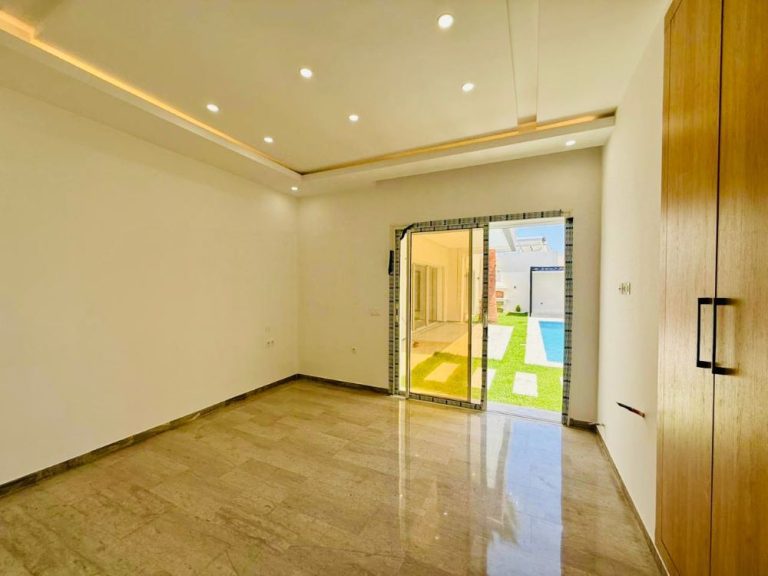 V637 villa velours