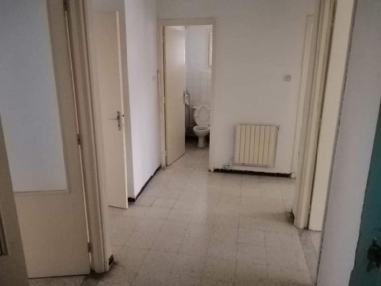 Appartement s3 au 3&eacute;me &eacute;tage &agrave; ariana centre